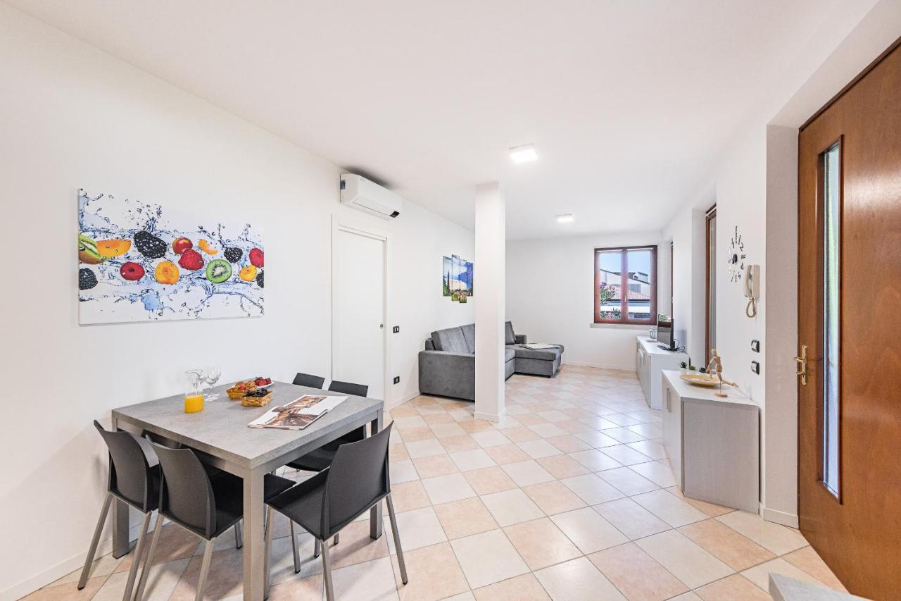 Apartmán I Ciliegi 1-09 Con Piscina By Wonderful Italy Desenzano del Garda Exteriér fotografie